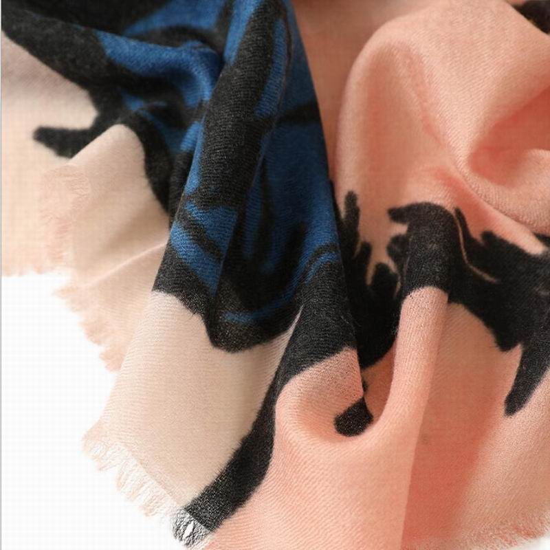 Bogeda New Winter Pure Cashmere Scarf Women Fashion Printed Scarves Shawl Thin Pashmina Lady High Quality Free Shipping